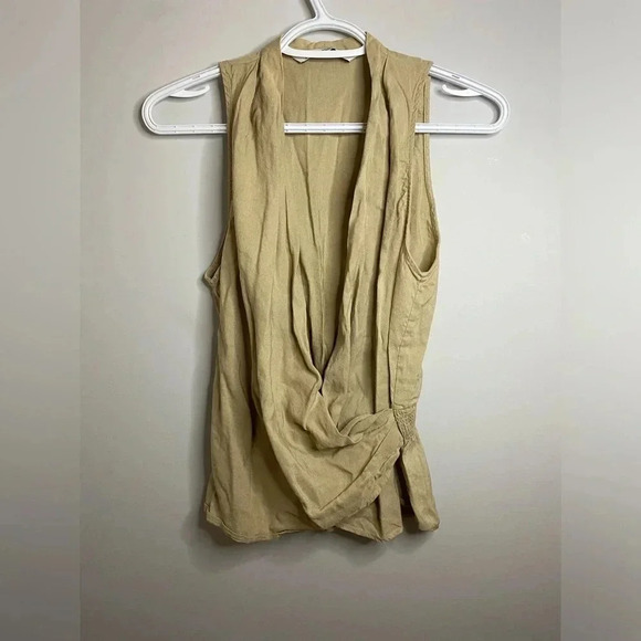 💚 Zara - Wrap Style tan taupe sleeveless shirt - XS - Picture 1 of 3